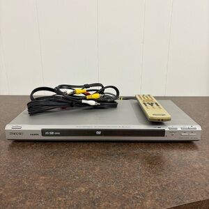 Sony DVP-NS75H DVD/CD Player W/ Remote And AV Cables Tested HDMI Progressive